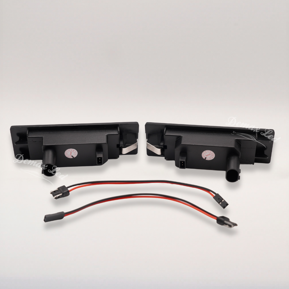 LED license plate lights for BMW 1 Series Z4 MINI 6000K cool white light
Feux de plaque LED BMW Série 1 Z4 MINI lumière blanc froid 6000K