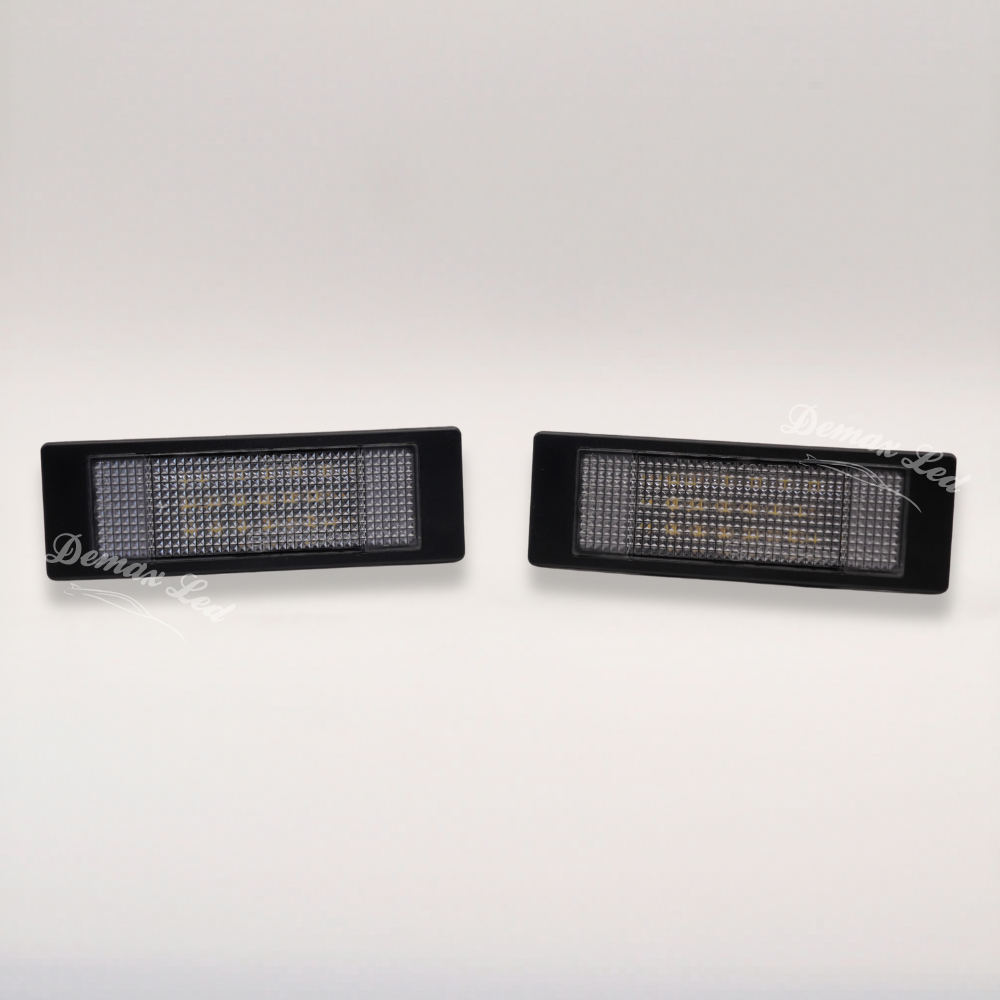 Plug and play LED license plate lights for BMW MINI error free f20 lci
Éclairage de plaque LED plug and play BMW MINI sans erreur tableau de bord f20 lci